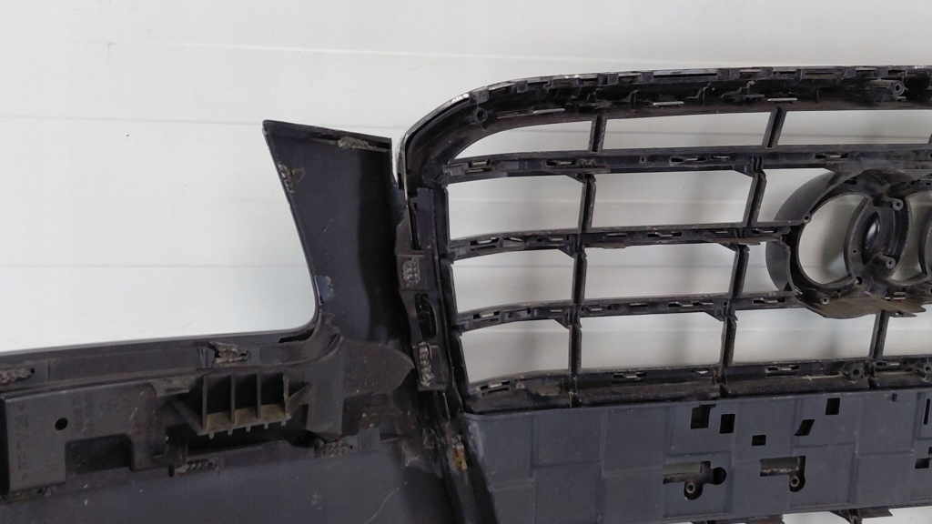 Audi a8 d4 4h 10r- бампер передний перед 4h0807437p Оригинал