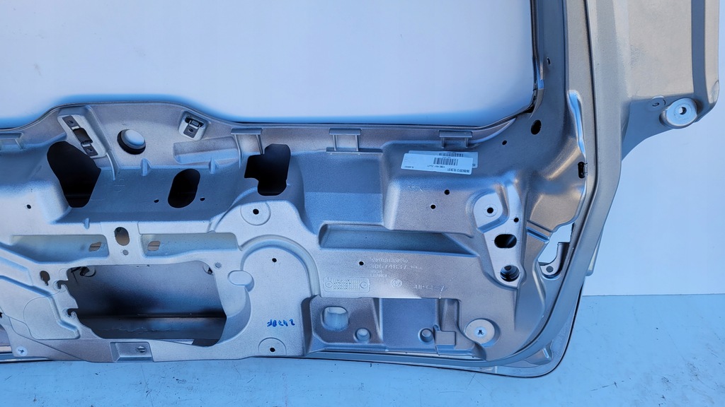 фото №8, Кришка багажника задня задня volvo v70 xc70 2007 lift