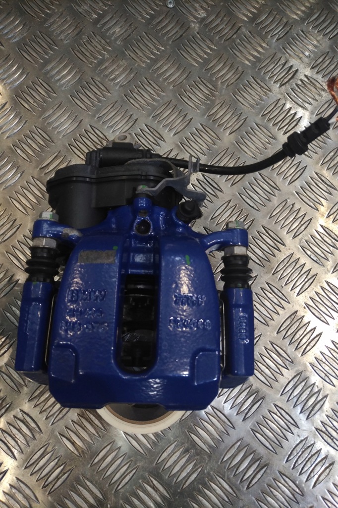 Купить Bmw x3 g01 x3m f97 x4 g02 x4m f98 суппорты тормозные mpakiet