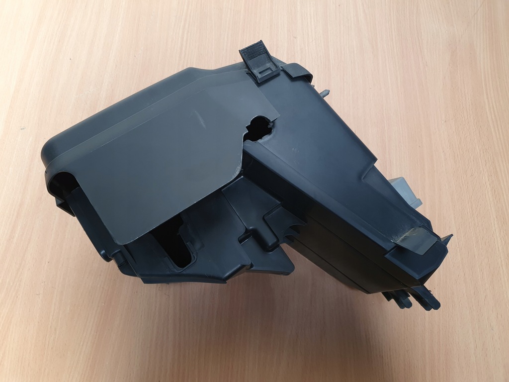 фото №13, Коробка запобіжників корпус свічка citroen ds5