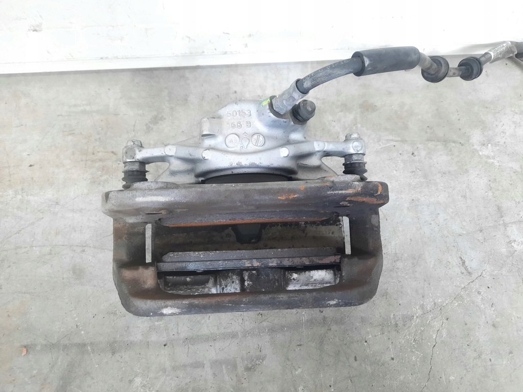 фото №5, Mercedes w205 суппорт тормозной перед левый 330x32