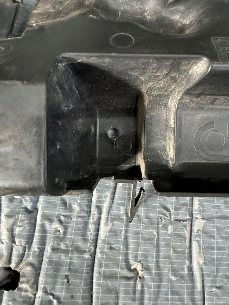 фото №9, Повітропровід повітря citroen ds5 2.0 hybrid 9807303780