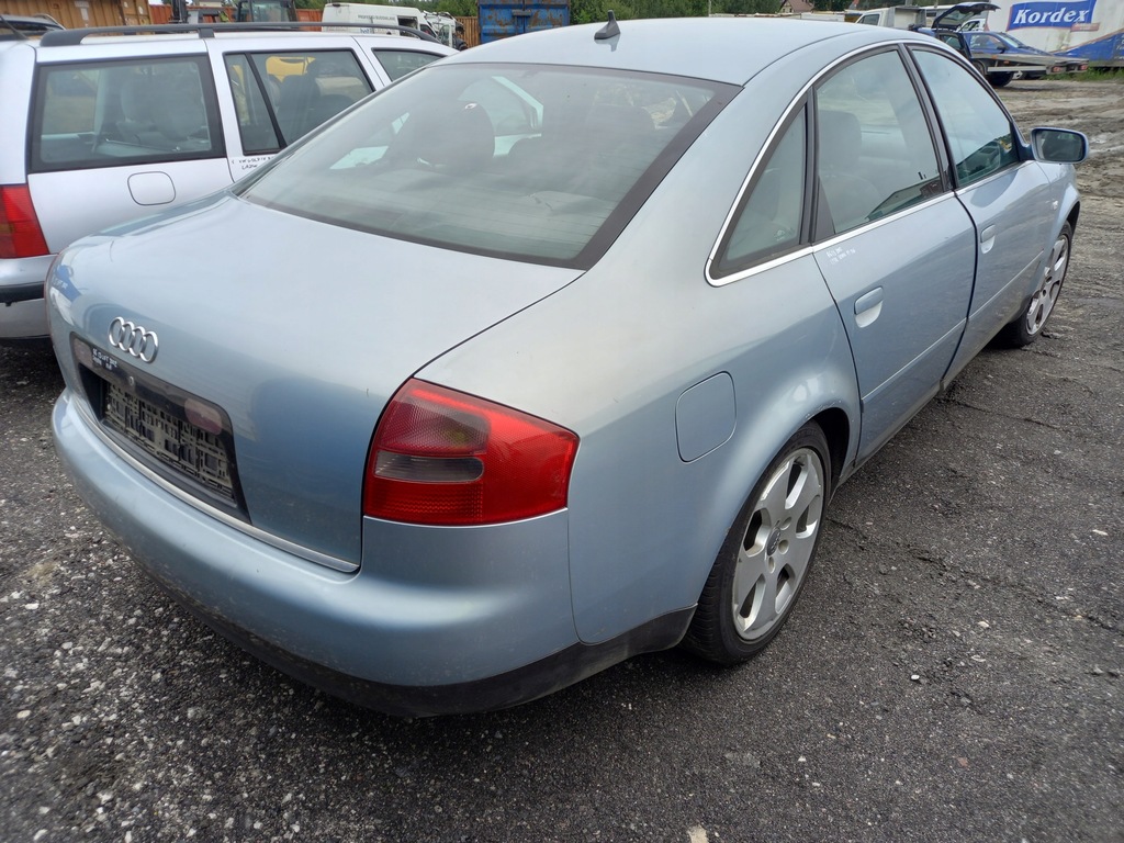 фото №11, Audi a6 c5 lift накладка кришки багажника задня задня