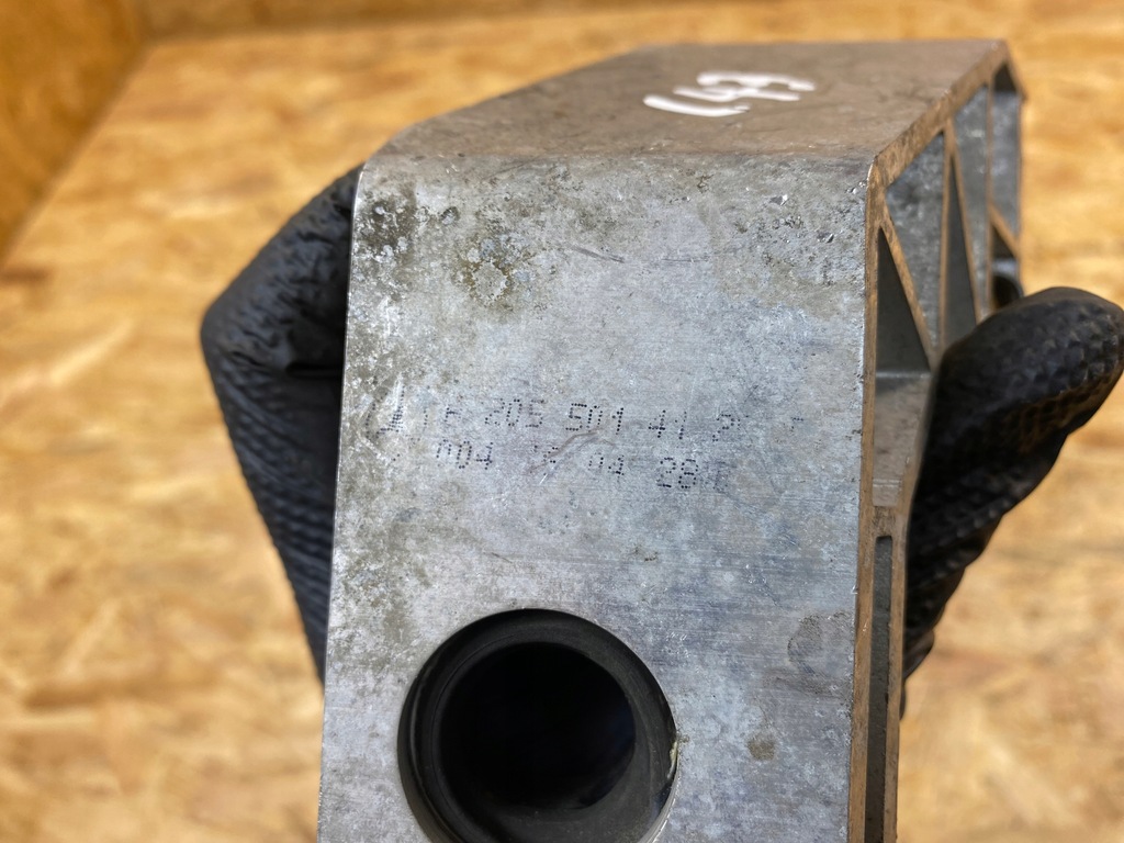 фото №9, Кронштейн радиатора левая mercedes w205 a2055014120