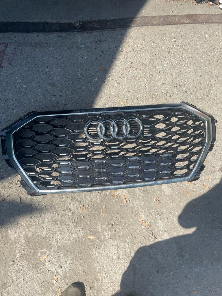 фото №2, Audi q3 83a853651 решітка радіатора решітка радіатора