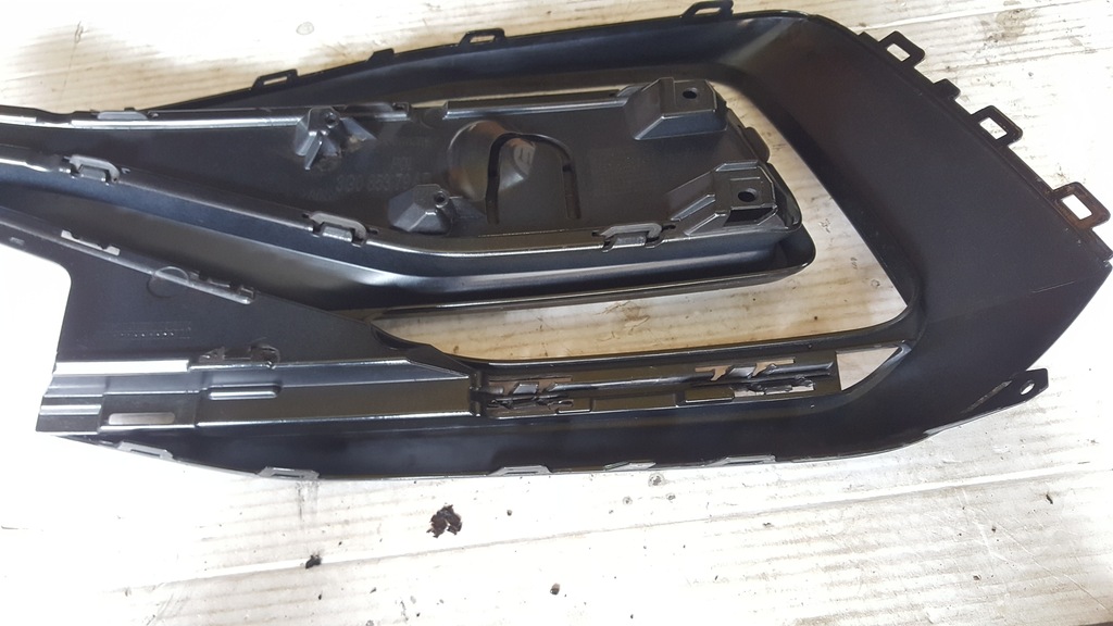 фото №10, Решётка бампера pr перед vw passat b8 3g0853794b