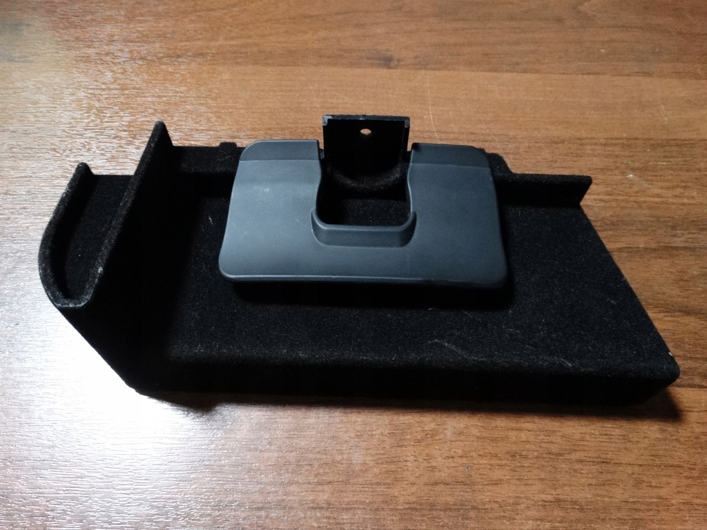 фото №1, Ideal зарядний пристрій телефону porsche panamera 971 1