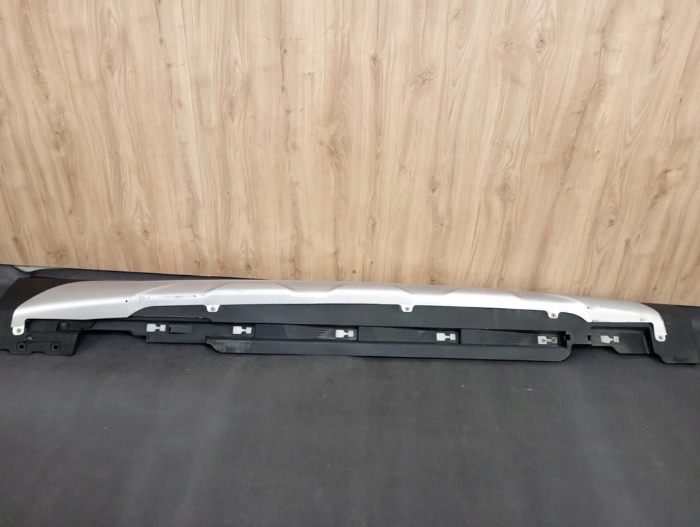 Купить Volvo v40 2 cross country порог накладка  правая накладка порога  порог 3129054