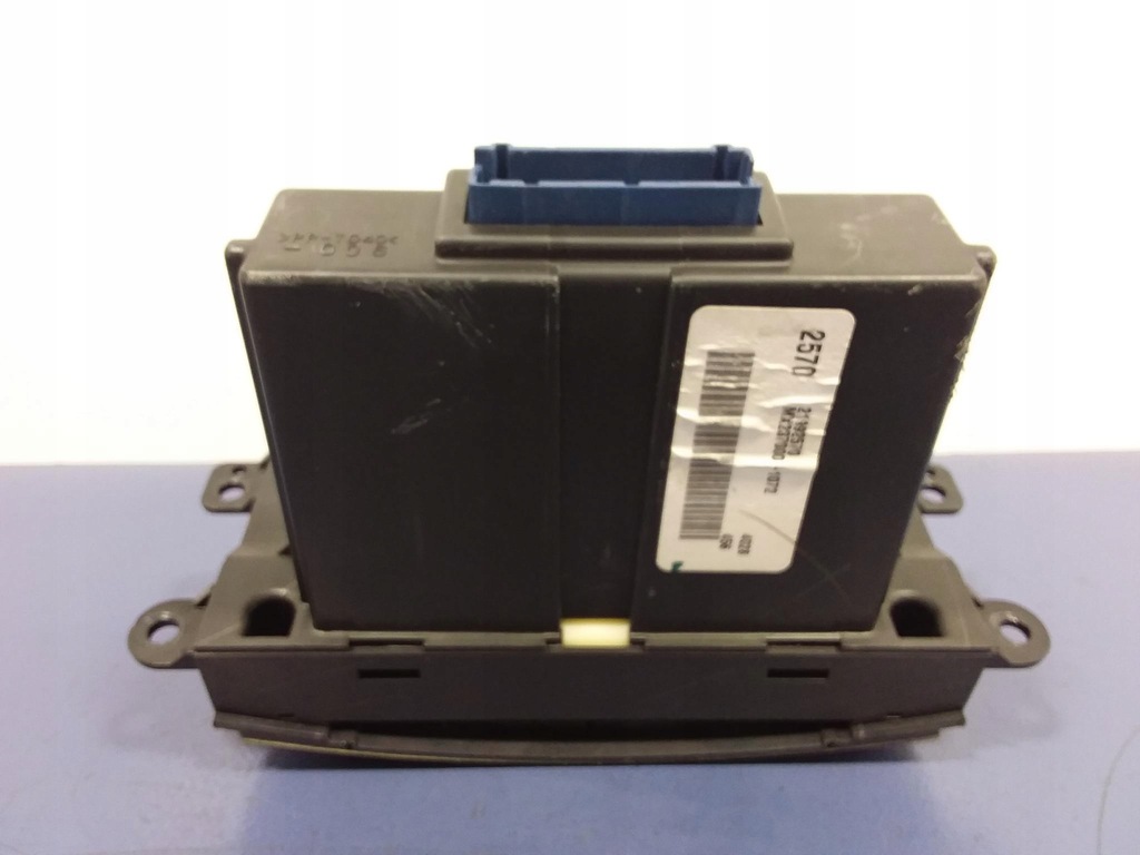 фото №5, Cadillac cts i панель кондиционера mx237000-1072