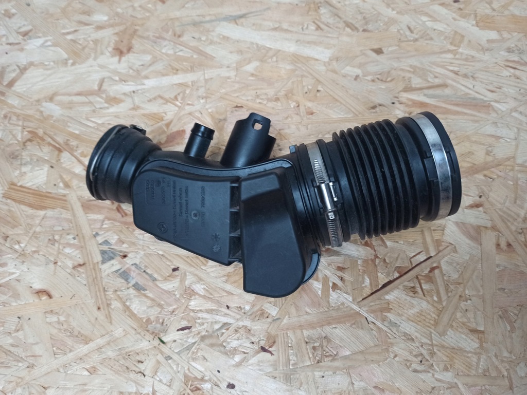 фото №3, Шланг труба резонатор повітря bmw 70604474