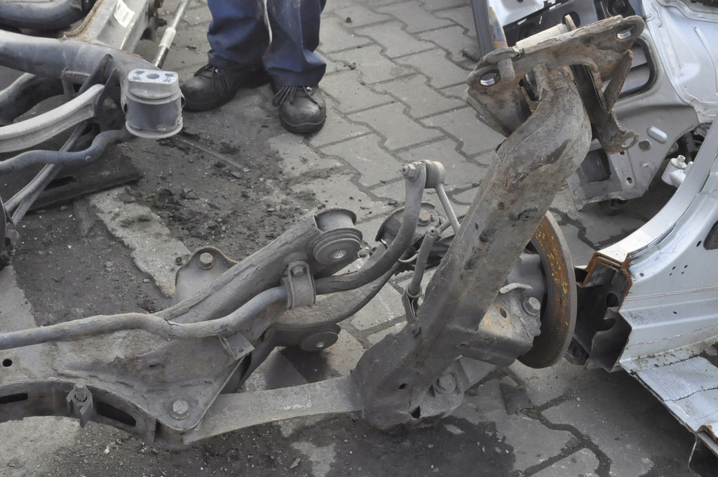 фото №9, Alfa romeo 159 подвеска балка задняя