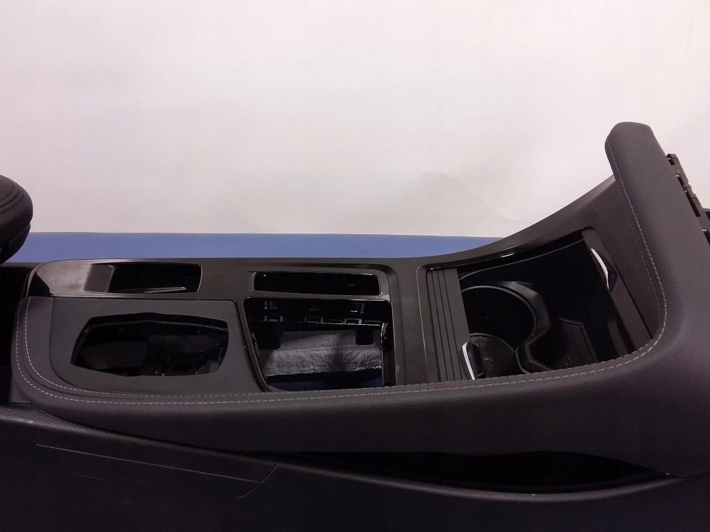 фото №9, Bmw x1 f48 консоль середня тунель підлокітник eu