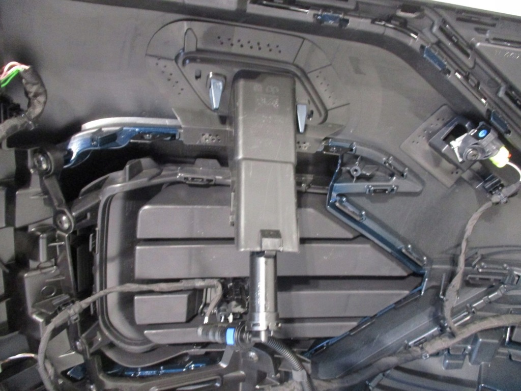 фото №12, Бампер touareg 760 r-line 6x pdc ксенон модуль