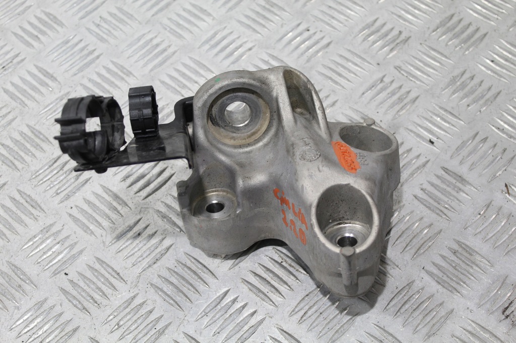 фото №1, Кронштейн двигуна giulia veloce 55272179