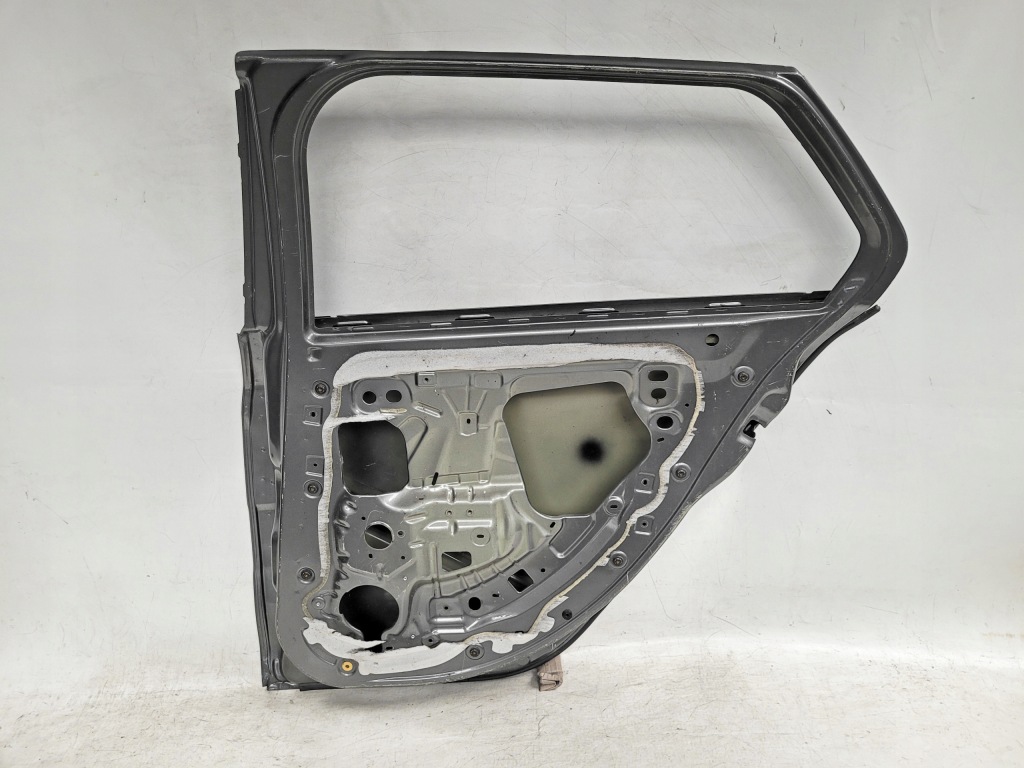 Двері праве задня fiat tipo kombi 2015- Недорого