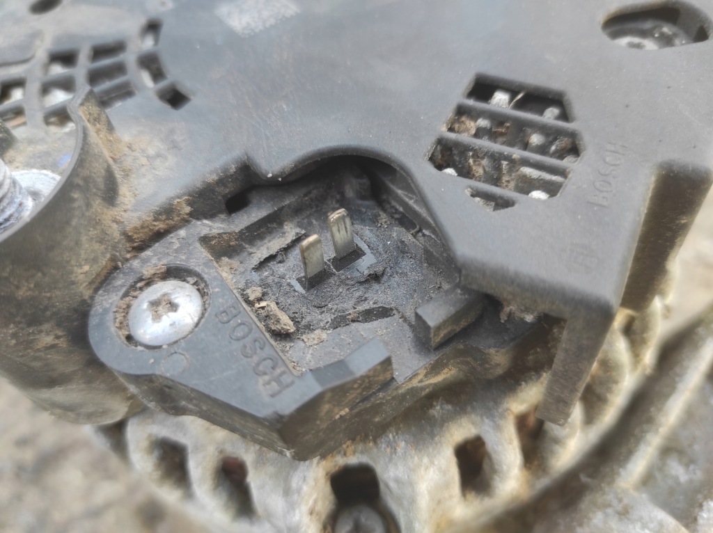 Генератор 06h903017t audi Недорого