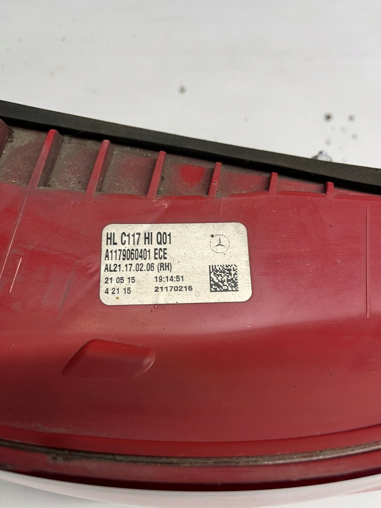 фото №12, Лампа правый задняя mercedes cla 117 led a1179060401 europa orginał повреждённая