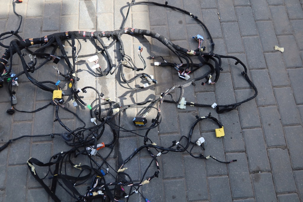 фото №8, Електропроводка відсік двигуна renault express