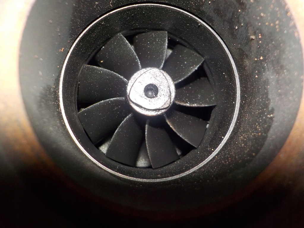 фото №9, Bmw 1 e81 e87 2.0d n47 турбонагнетатель турбина gt1752v 7798055g