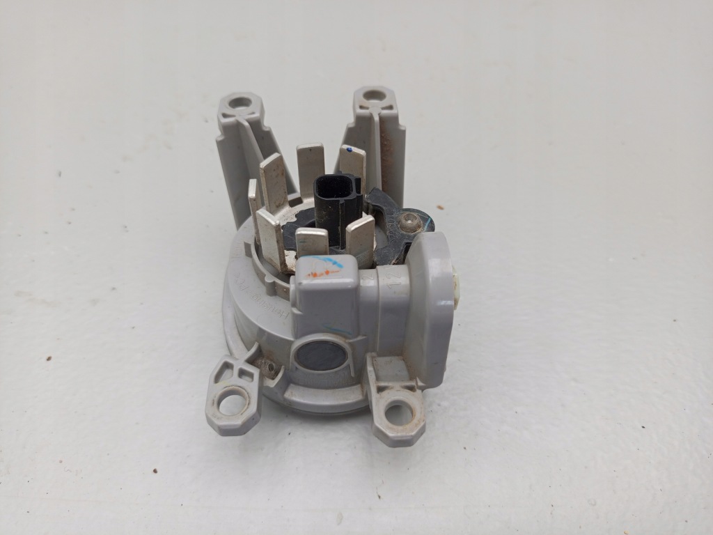 фото №10, Toyota corolla e21 chr yaris 19- протитуманна фара правий перед передній 81210-02190 ÷