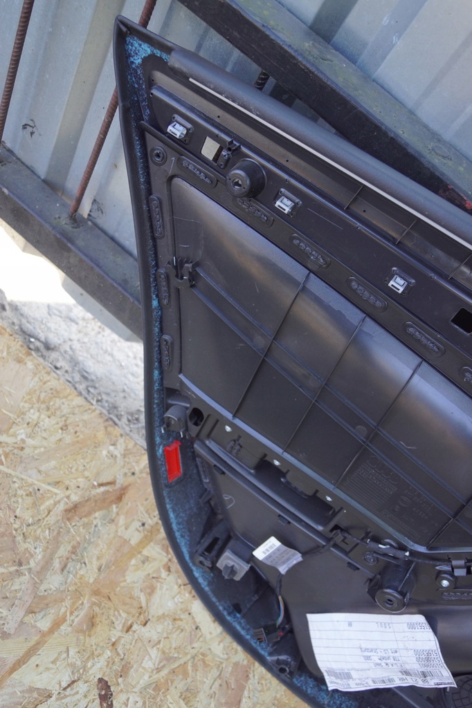 фото №15, Обшивка дверь правый задняя audi a4 b8 s-line