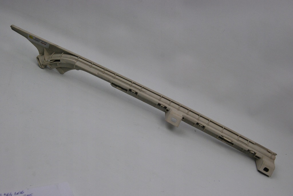 фото №9, Audi a8 направляющая шторка 4h0864306 dg8