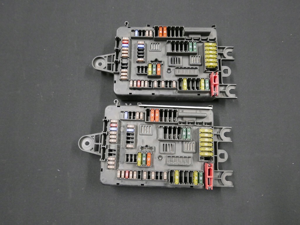 фото №1, Bmw f20 f21 f30 f31 коробка предохранителей 9261111