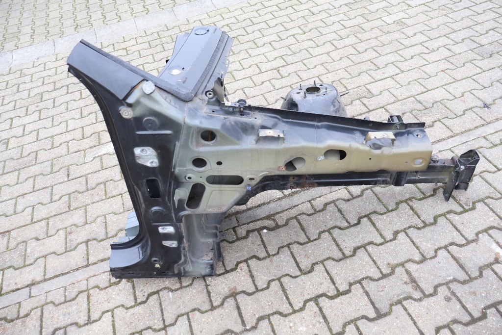 фото №1, Jeep grand cherokee wk2 чверть права перед