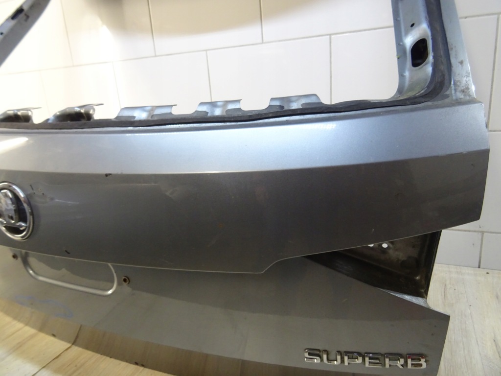 Кришка багажника задні кришка skoda superb 3 3 універсал 3v9 рестайлінг  2019- 3v9827105 llu Недорого