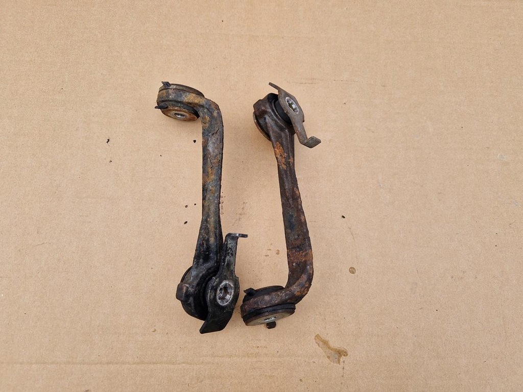 фото №1, Кронштейн кронштейн подушка trafic vivaro primastar 1.9dci