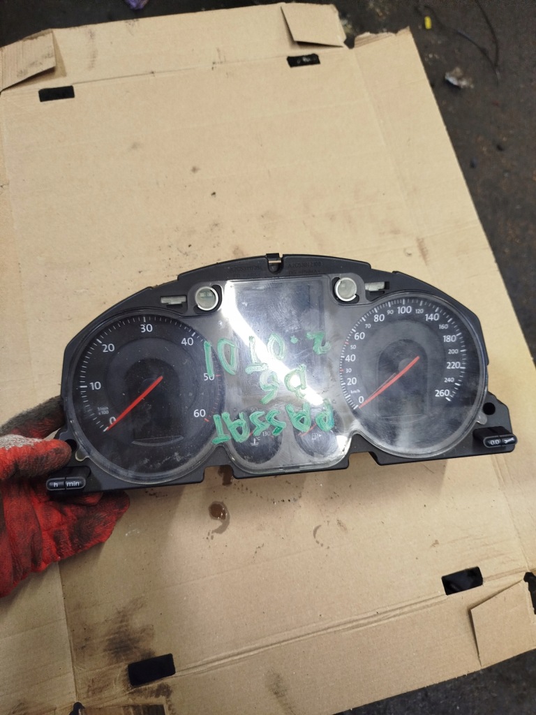 фото №1, Счетчик приборы vw passat 3c0920871e