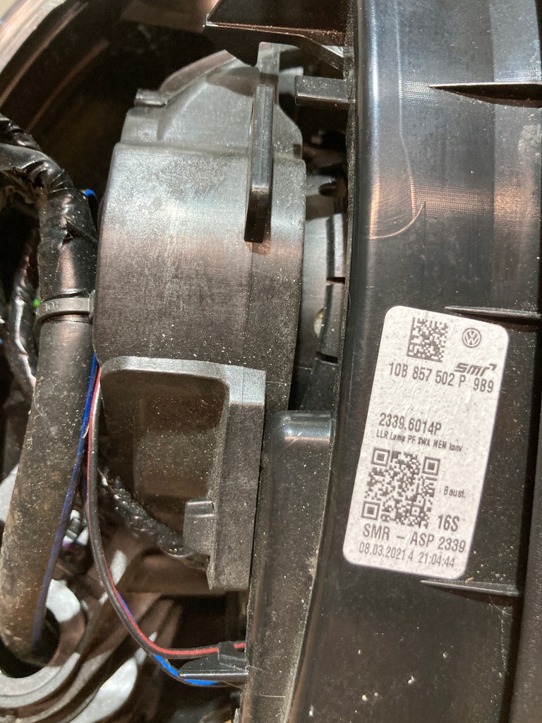 фото №8, Дзеркало праве vw id3 id.3 13+3 pin 10b