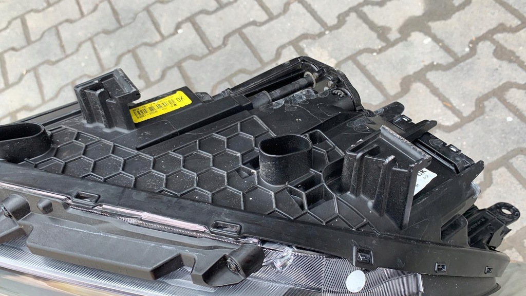 фото №6, Hyundai i30 2017- лампа права передня