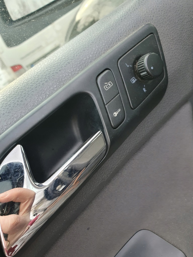 Купити Важіль гальма стояночного ручного vw polo 9n iv l041 панель фари 3d