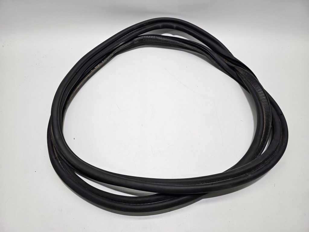 фото №3, Прокладка крышки багажника задняя renault zoe #5631