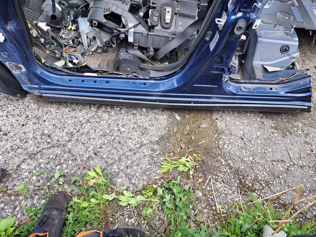 фото №1, Fiat sedici 09- порог левый блок двигателя средний четверть