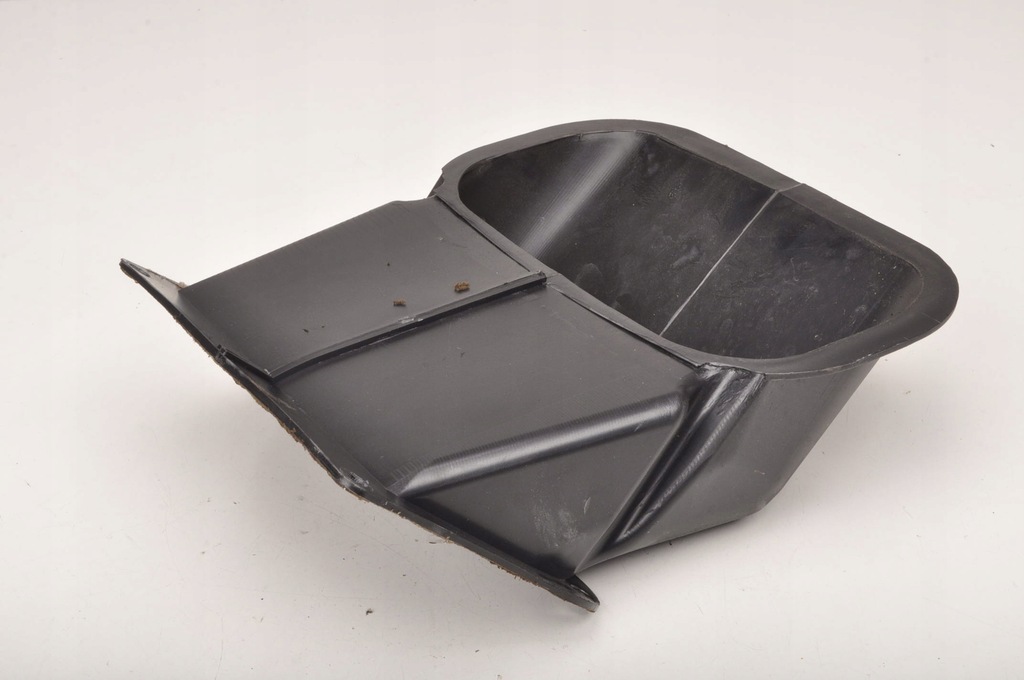 фото №1, Aston martin db9 6.0 труба повітрозабірник повітря 4g43-18a660-ad