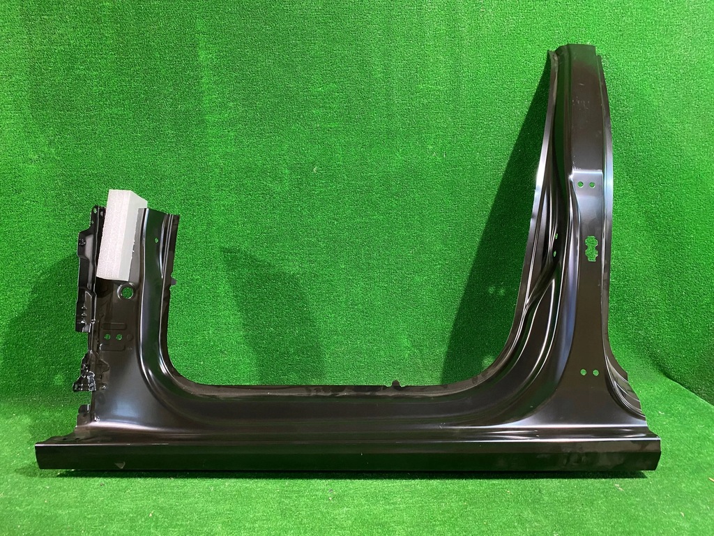 фото №1, Блок двигателя порог левый audi a3 8v sedan