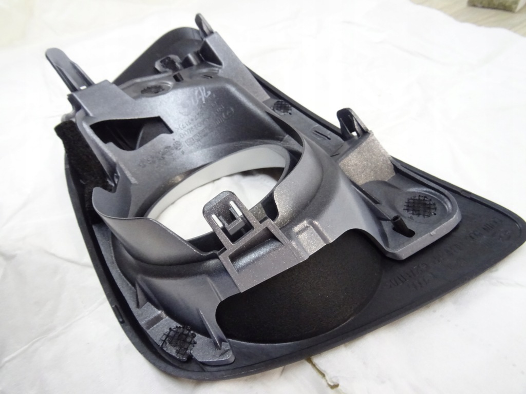 фото №5, Mazda рамка противотуманной фары левая sport d01n-50-c20d