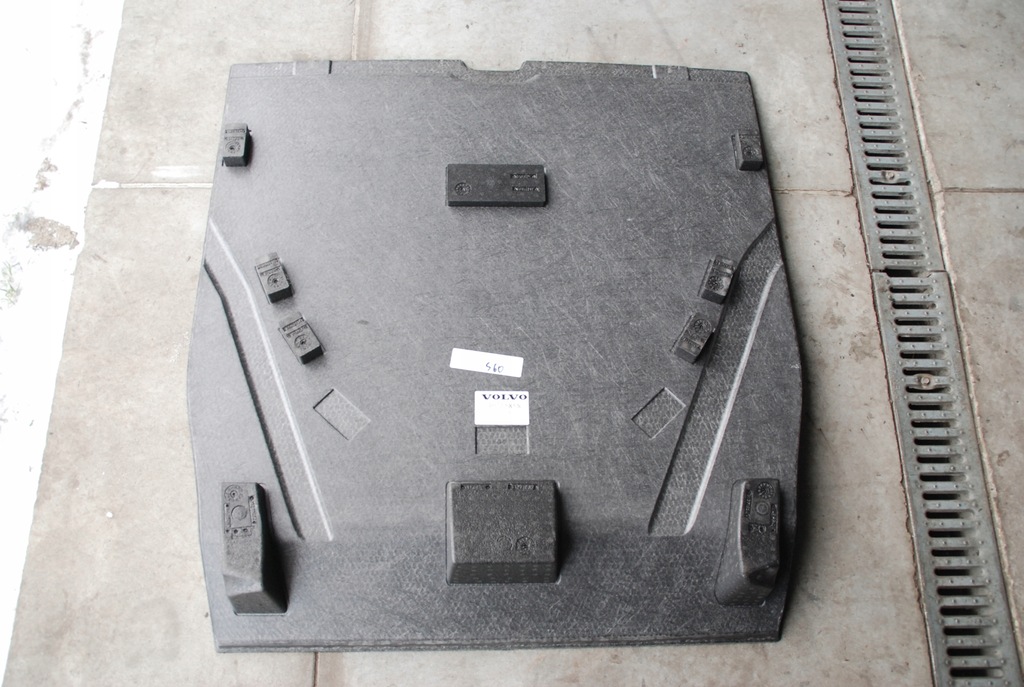 фото №4, Volvo s60 ii обшивка килимок багажника 30715858