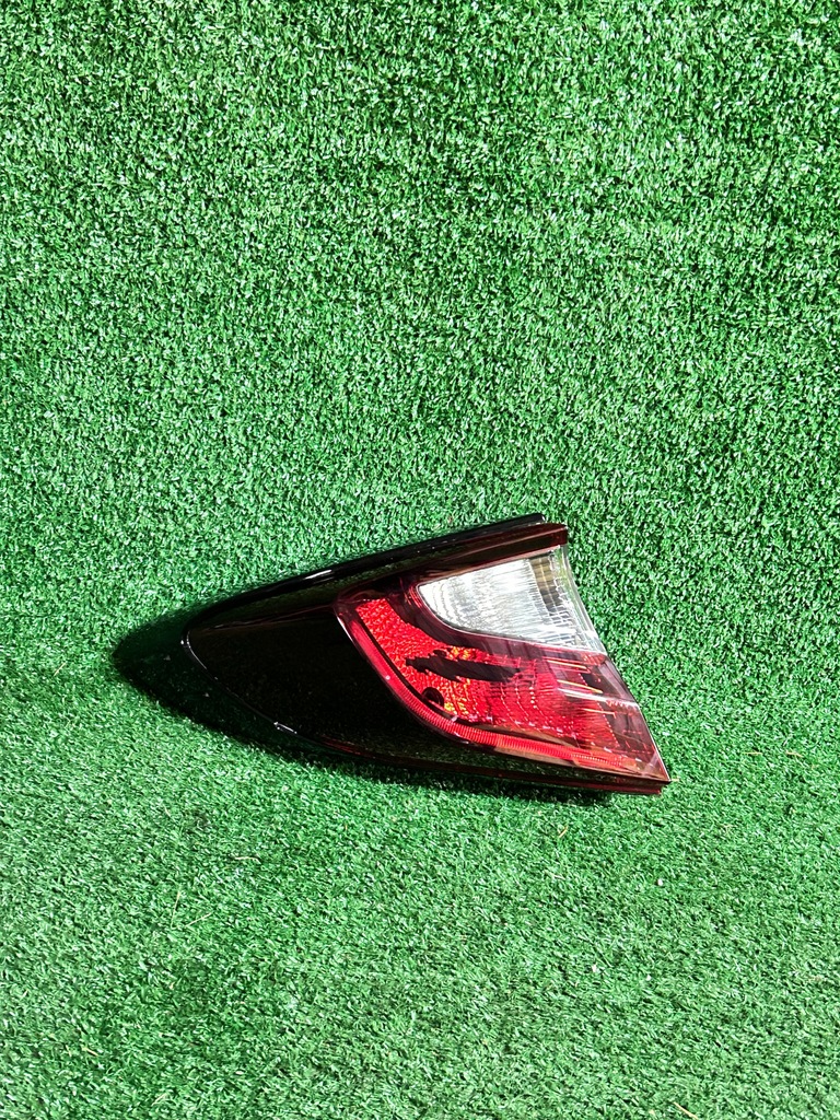 фото №1, Лампа задняя левая toyota ch-r lift black