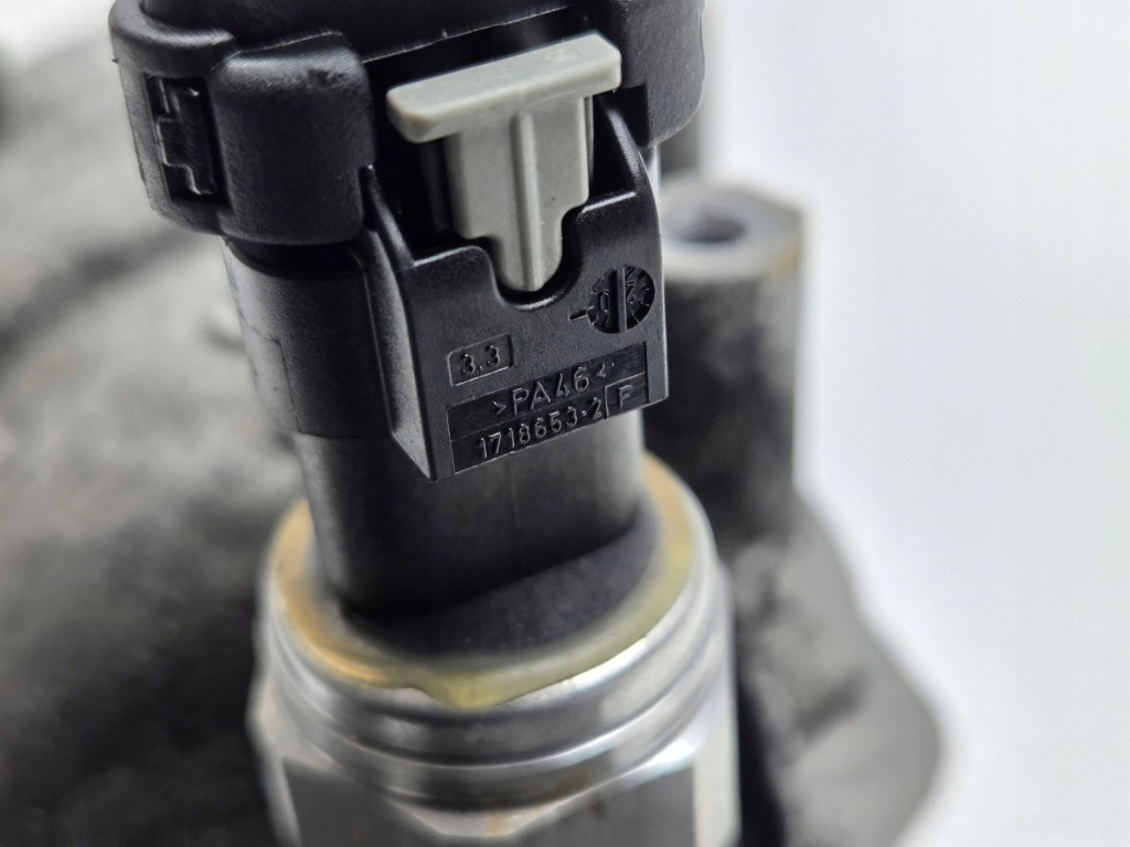 Корпус основа фільтра оливи peugeot citroen ford 1.5 blue hdi 9823532380 Недорого