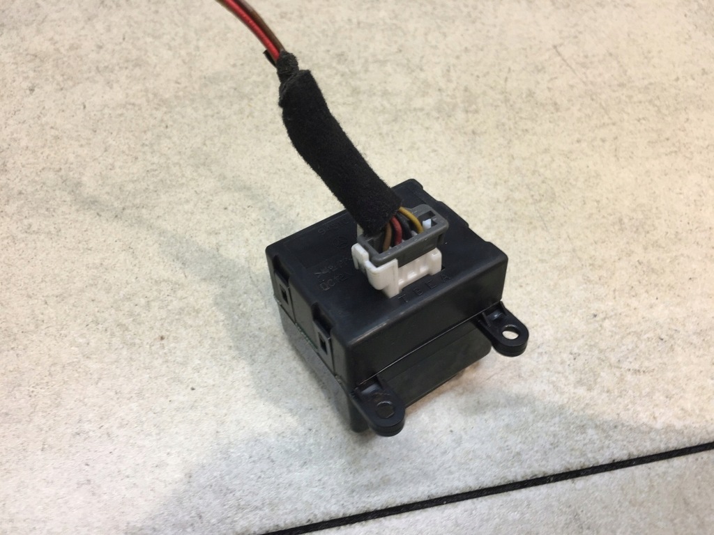 фото №4, Дисплей hyundai elantra iii 94510-2d100