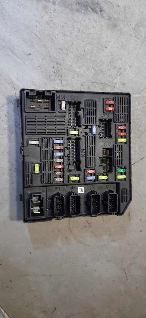 фото №1, Модуль коробка предохранителей renault scenic iii 284b69553r