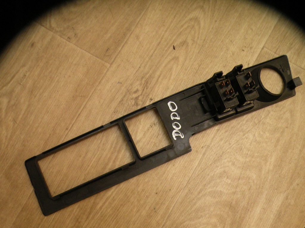 фото №4, Volvo 740 940 рамка переключатель приборная панель