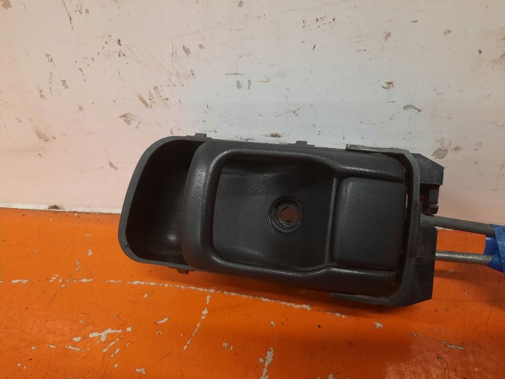 фото №1, Nissan pathfinder r50 99-04 ручка правая задняя задняя внутренняя