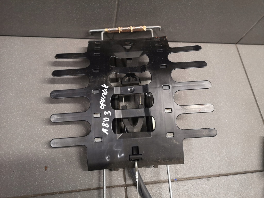 фото №4, Механизм регулировки спинка сиденье задняя audi a8 d3