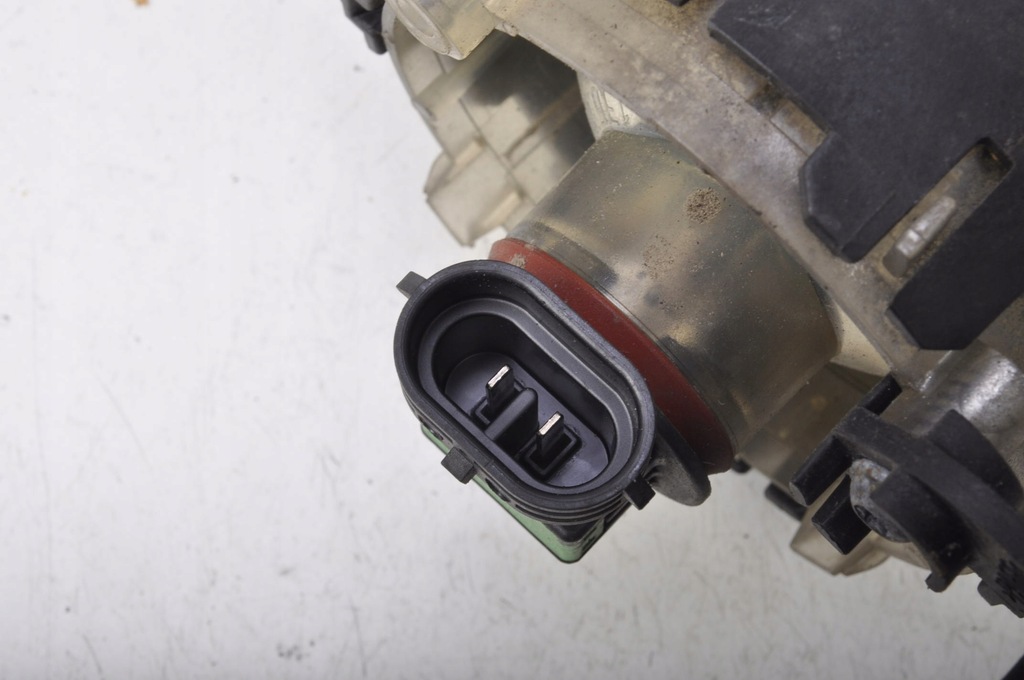 фото №5, Volvo c30 противотуманная фара правый 31213176