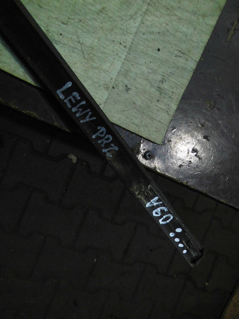 фото №6, Volvo v60 s60 10-17 молдинг уплотнитель дверь lp