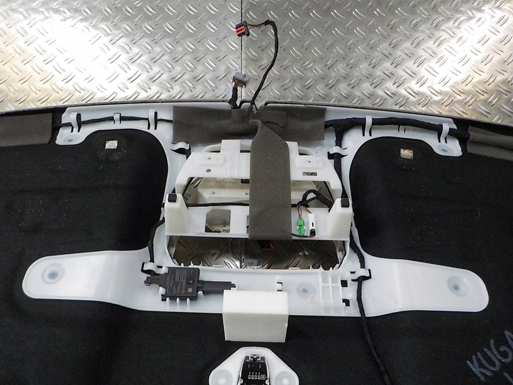 фото №8, Kuga mk2 13-19 2.0 4x4 потолок